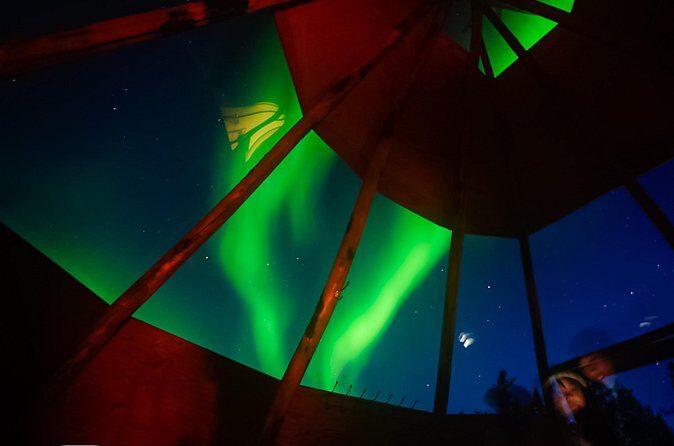Yellowknife 2 Night Aurora Combo Hunting Cabin No Hotel - Wrapping It Up