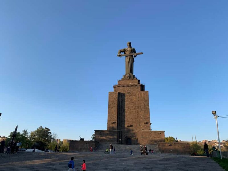 Yerevan City Tour: Discover an Old and New Yerevan - Exploring the Itinerary in Detail