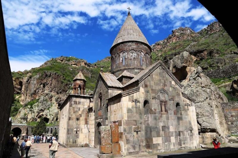 Yerevan: Khor Virap, Garni, Geghard, Syphony & Charents Arch - Key Points