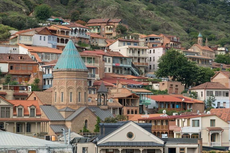 Yerevan to Tbilisi Round Trip: Walking Tour & Wine Tasting - Who Should Consider This Tour?
