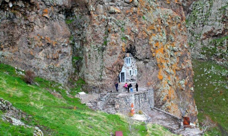 Yerevan: Tsaghkevank Monastery & Mughni Church Private Tour - Key Points