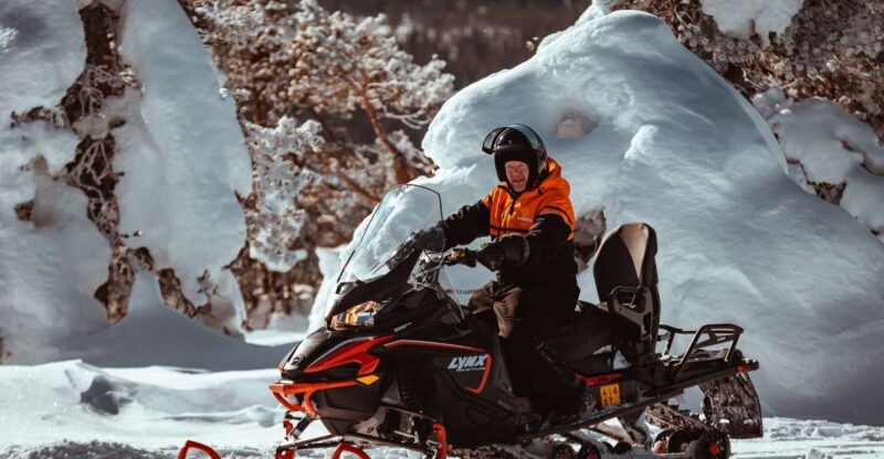 Ylläs: Snowmobiling ABC - The Guides and Customer Experience