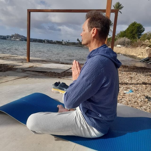 YOGA & MEDITATION AT THE BEACH OR IN THE FOREST - Who This Experience Is Best For