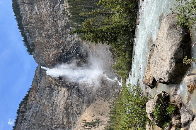 Yoho Day Tour, Emerald Lake, Natural Bridge and Takakkaw Falls - About the Guides and Experience