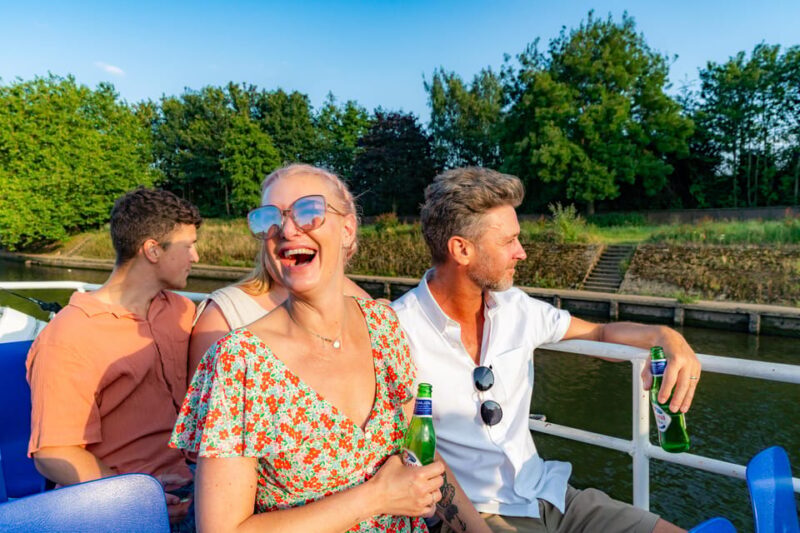 York: 60-Minute 'Happy Hour' Cruise For All Ages - The Experience for Different Visitors