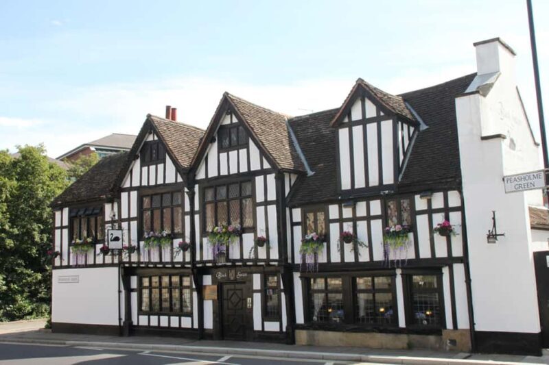 York Historic Pub Walking Tour - A Deep Dive into the York Historic Pub Walking Tour