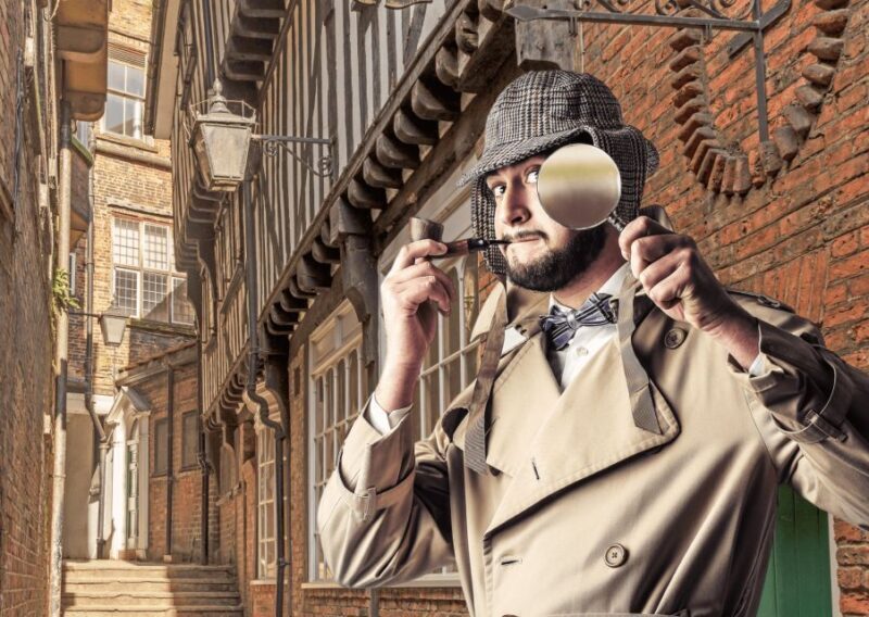 York: Historical Gems Tour & A Taste of York Chocolate - The Guide: Entertaining, Knowledgeable, and Engaging