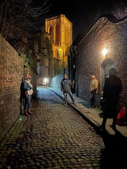York : Private Ghost Hunt - Key Points