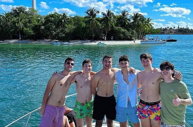 Your Miami Yacht Charter - Who Is It Best For?