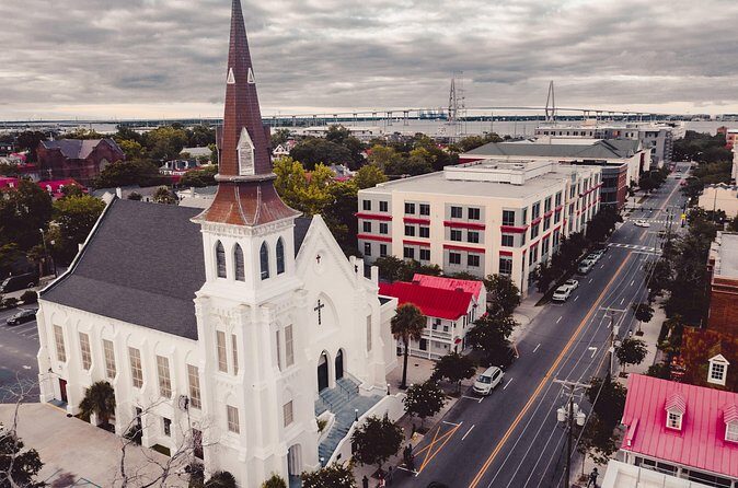 Yuletide Splendor A Christmas Walking Tour in Charleston - Frequently Asked Questions