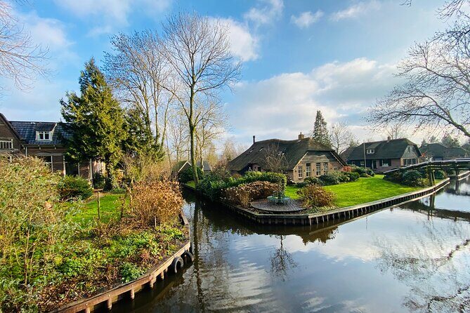 Zaanse Schans and Giethoorn Small-Group Tour with Hotel Pick-Up - Pricing and Overall Value