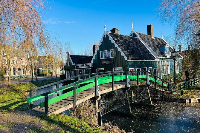 Zaanse Schans and Giethoorn Unique Day Trip with Boat Cruise - A Closer Look at the Tour Experience