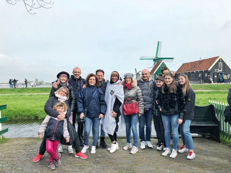 Zaanse Schans Windmills 4-Hour Tour in Italian - Cheese farm visit: the tasting moment (and what to expect)