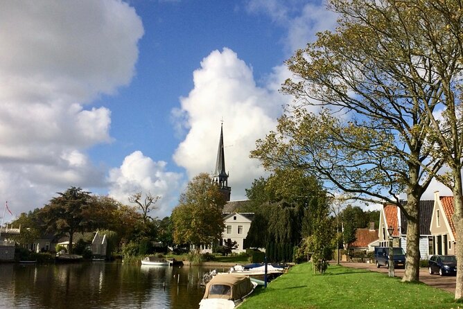 Zaanse Schans Windmills and Volendam Small-Group Tour from Amsterdam - Stop 2: Irene Hoeve Clogs and Cheese Shop (About 1 Hour)