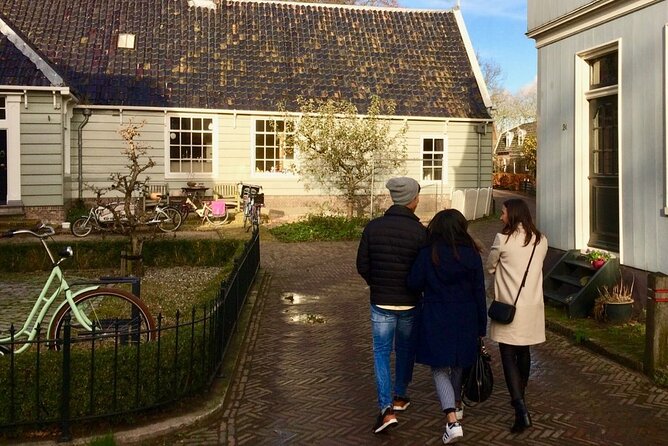 Zaanse Schans Windmills and Volendam Small-Group Tour from Amsterdam - Stop 3: Monnickendam (About 1 Hour, Admission Free)
