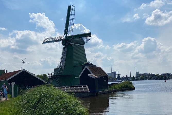 Escape Amsterdam: E-Bike to Zaanse Schans Windmills & Zaandam - The NDSM Wharf: Amsterdams Graffiti and Street Art District
