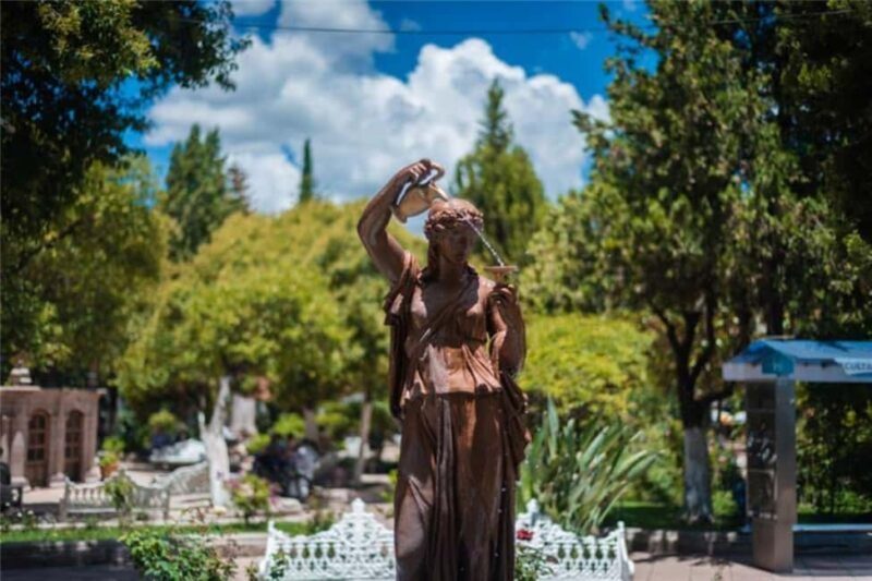 Zacatecas: Archaeology and Poetry Tour - Exploring La Quemada: The archaeological highlight