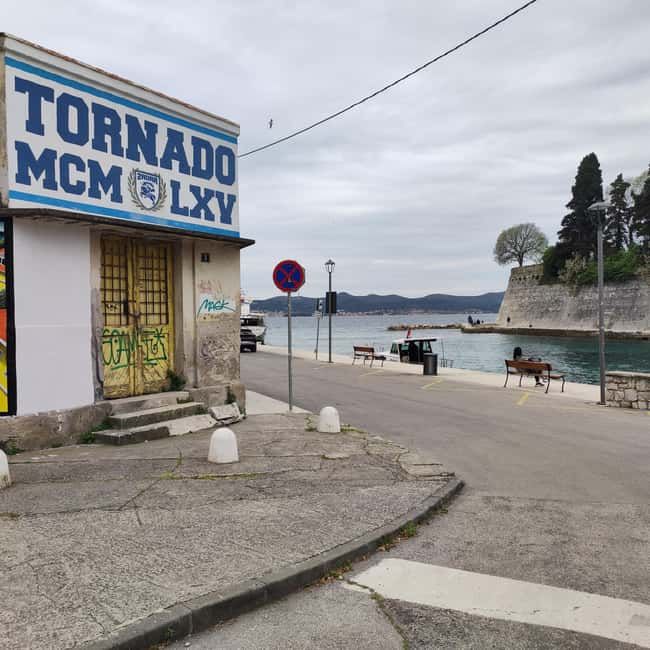 Zadar: 3-Stop Blue Lagoon & Snorkeling Cruise with Drinks - Drinks and Wine Selection: What You Can Expect