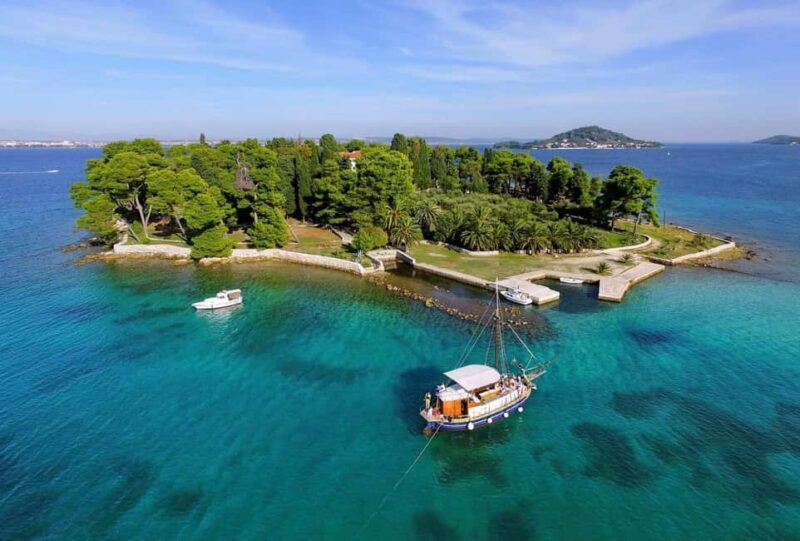 Zadar: Private Boat Tour to Island Ugljan, Galevac, Oljak - Comfort and Convenience