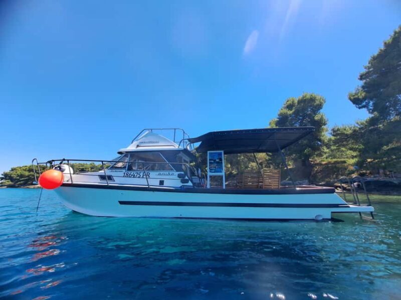 Zadar: Private Tour to Ugljan, Osljak and Galevac - half day - The Experience on the Water