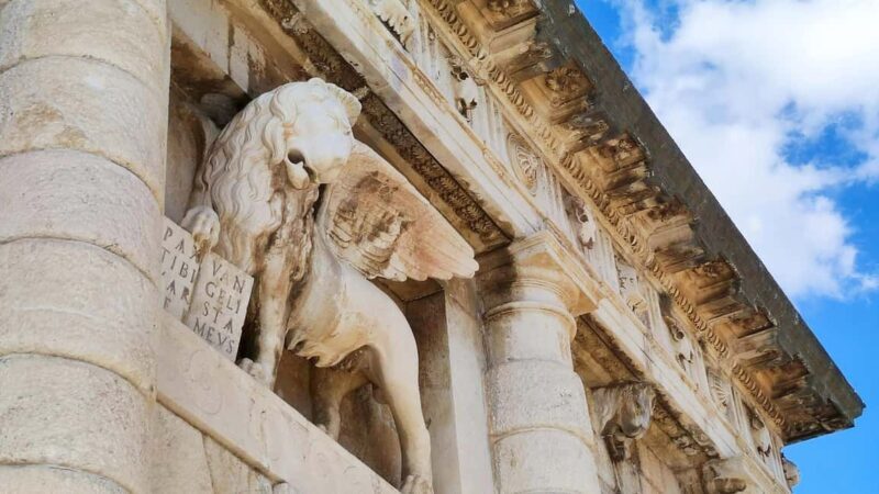 Zadar: Private Walking Tour with Local Guide - The Tour Breakdown: What to Expect