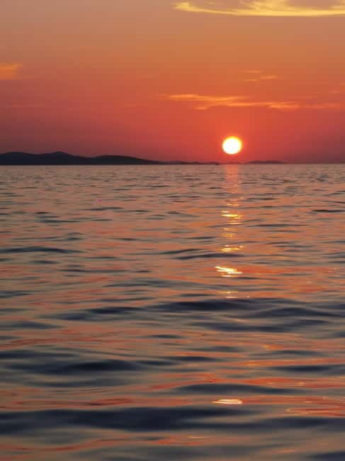 Zadar: Sunset boat tour with champagne - Key Points