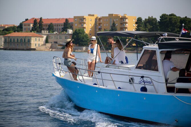 Zadar Sunset Tour by Boat with Wine and Snacks - The Itinerary in Detail