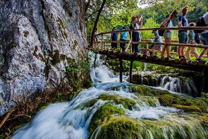 Zadar to Plitvice lakes: Guided tour with pre-booked tickets - Transportation & Logistics: Why It Works