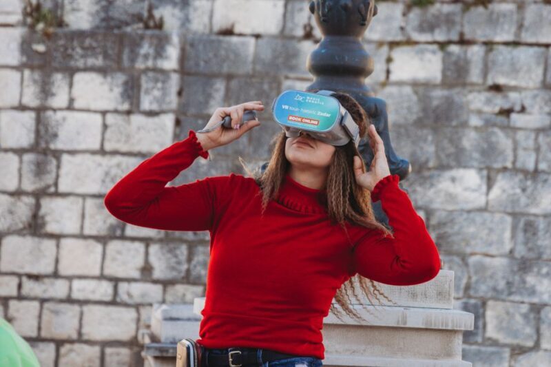 Zadar: Virtual Reality Guided History Walking Tour - Pros and Cons Summary