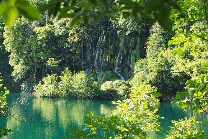 Zagreb airport or Zagreb to Split via Plitvice lakes for singles or couples - FAQ about the Zagreb to Split via Plitvice Lakes Tour