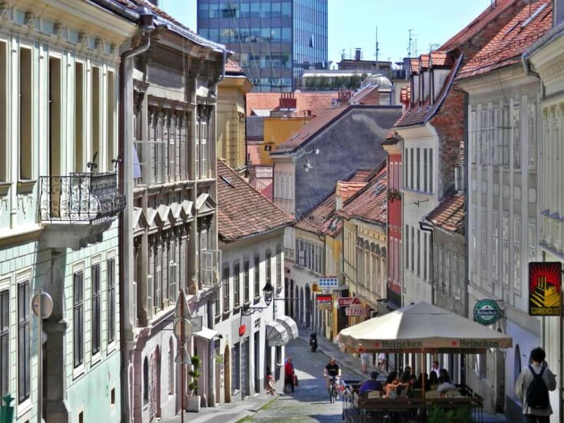 Zagreb: Group walking tour of Zagreb (funicular included) - The Practicalities: Price, Duration, and Accessibility