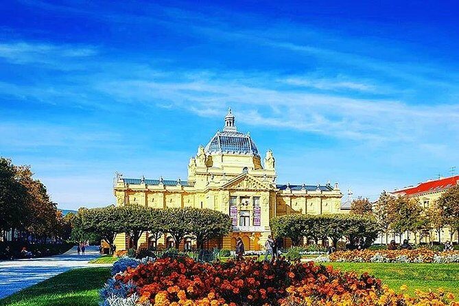 Zagreb walking tour with food tasting - The Experience: What to Expect from Start to Finish