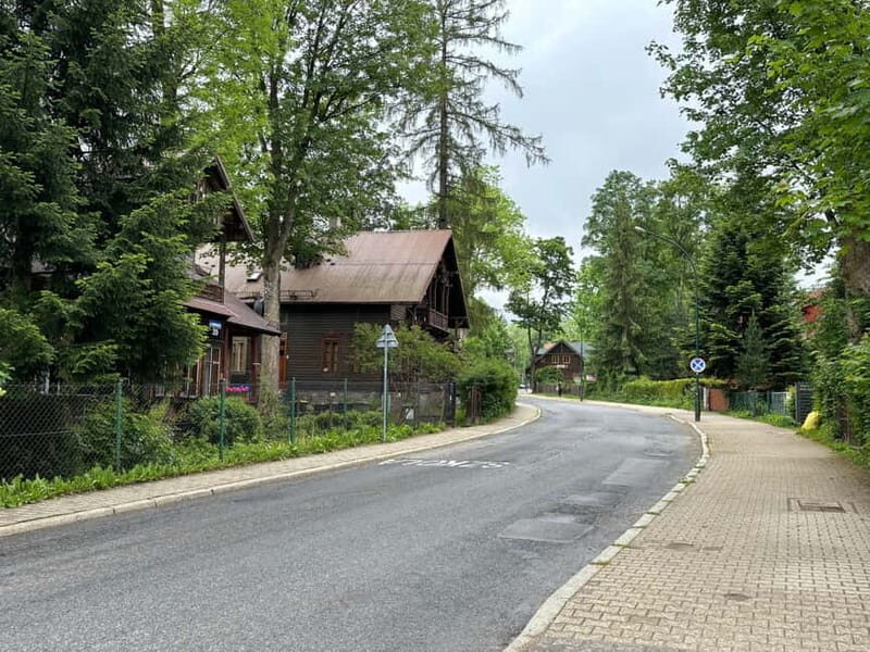 Zakopane: Jewish History Private Walking Tour - An Honest Look at the Zakopane Jewish History Tour