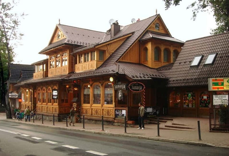 Zakopane Old Town Exclusive Walking Tour with Private Guide - Discover Zakopane’s Old Town with a Private Guide: An Honest Look