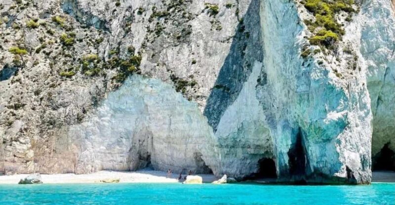 Zakynthos: Boat Rental - Key Points
