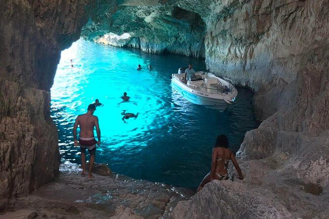 Zakynthos boat tour:Shipwreck& Local blue caves with 3 Swim Stops - Key Points