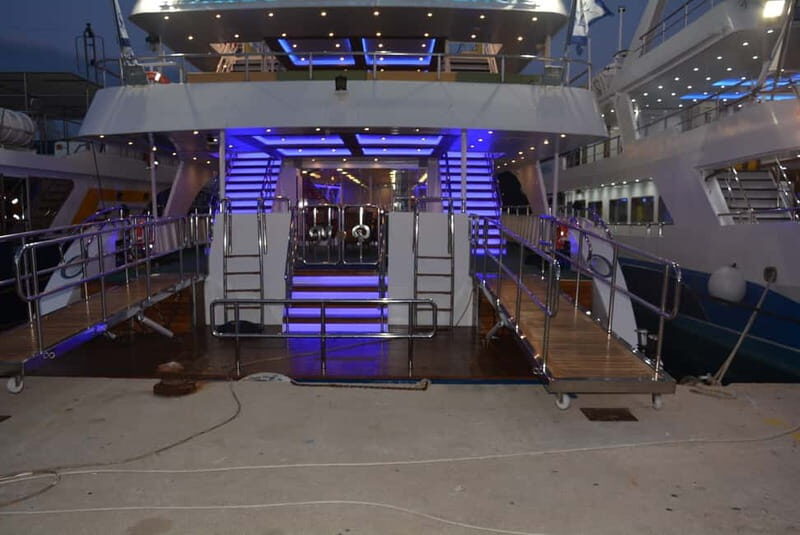 Zakynthos: Cruise to Navagio Shipwreck with swimming stops - FAQ