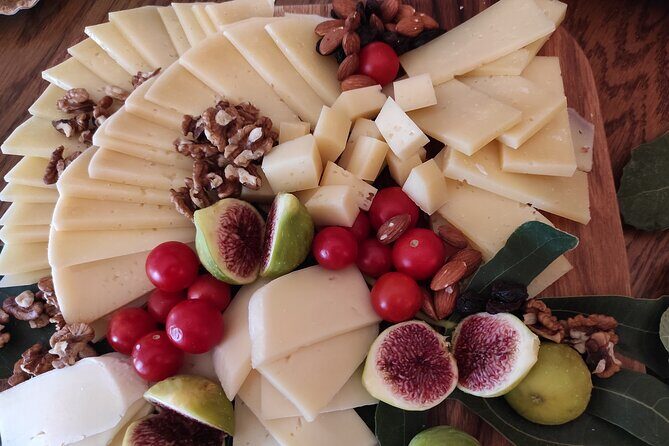 Zinfandel Wine Tasting & Storytelling with Dalmatian Food - The Experience: What to Expect from the Tour