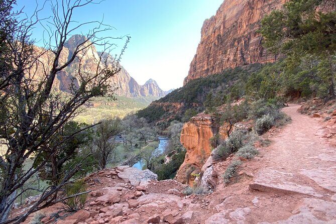Zion National Park: Private Guided Hike & Picnic - Scenic Highlights