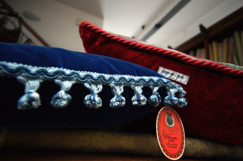 Zoagli: Artisan Weaving since 1932 - A Deep Dive into the Weaving Heritage of Zoagli