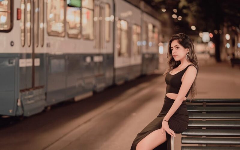 Zurich: 30 Minutes Professional Night Photoshoot - Experience Breakdown: What You Can Expect