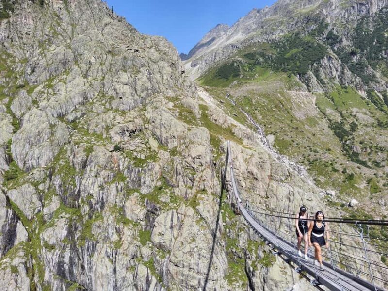 Zurich Day Trip: Trift, Spectacular Suspension Bridge - An In-Depth Look at the Trift Bridge Day Trip