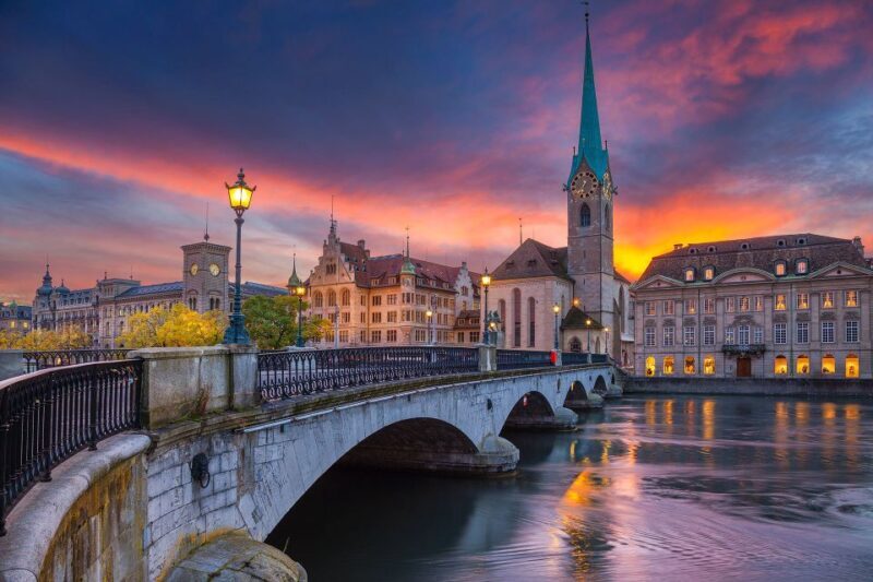 Zurich Discovery Walking Tour - A Walk Through Zurich’s Best in Two Hours