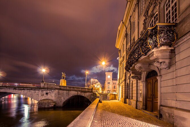 Zurich Highlights Self guided scavenger hunt and city tour - The Experience from Real Visitors Perspectives