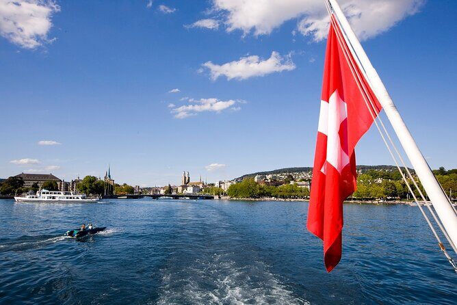 Zurich Highlights Tour With Cruise and Lindt Home of Chocolate - Who Should Consider This Tour?