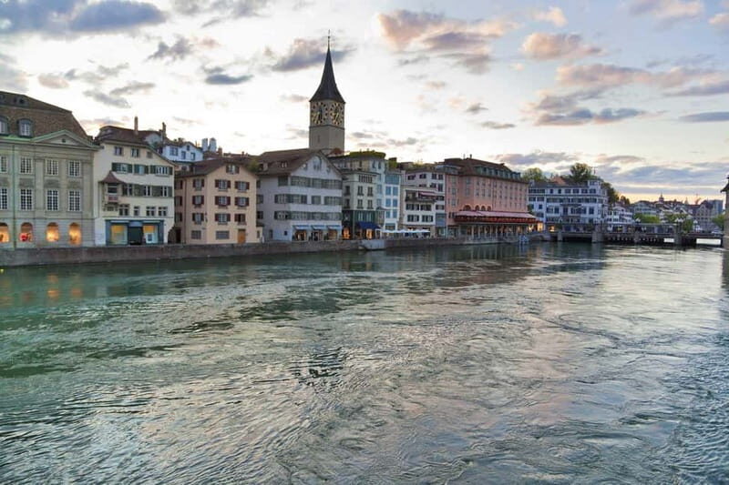 Zurich Walking Tour: Switzerland Heart - A Walk Through Zurich’s Historic Old Town