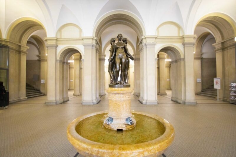 Zurichs Art and Culture revealed by a Local - Who Would Love This Tour?